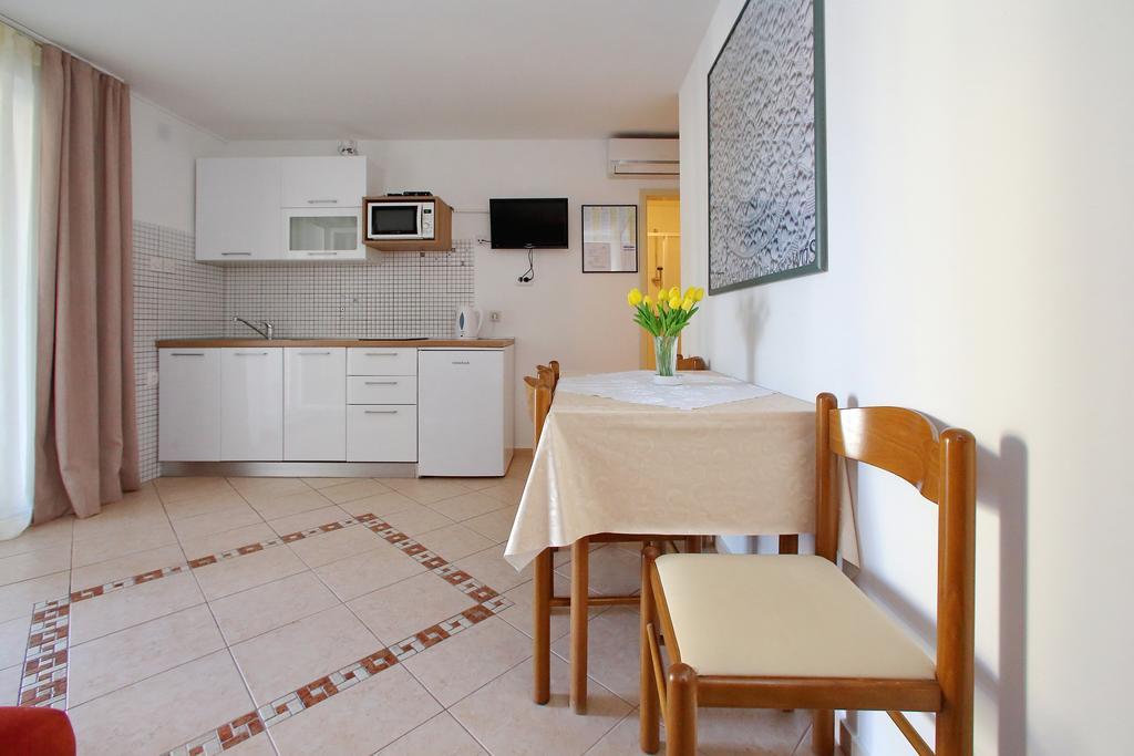 Apartments Andreja Паг Экстерьер фото