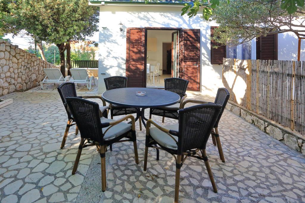 Apartments Andreja Паг Экстерьер фото